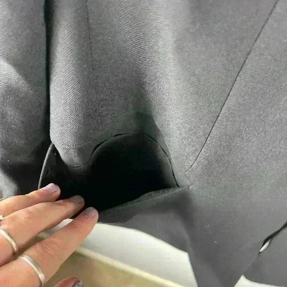 BOSS Hugo Boss Men’s 40L Black Blazer Suit Top Wool Lined Collar Business Sleek - Picture 3 of 12